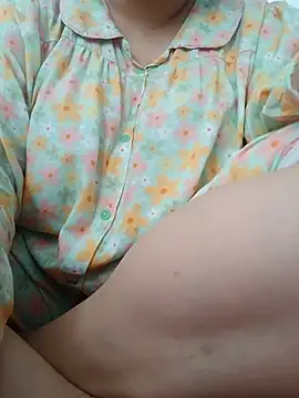Snapshot of _Babyrose_ chatting on 07/14/26, 03:44 Babyrose online show from 07/14/26, 03:44