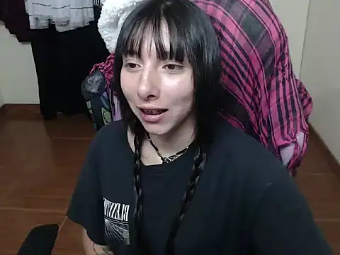 ScarlettShirahoshi online show from 12/16/25, 07:30