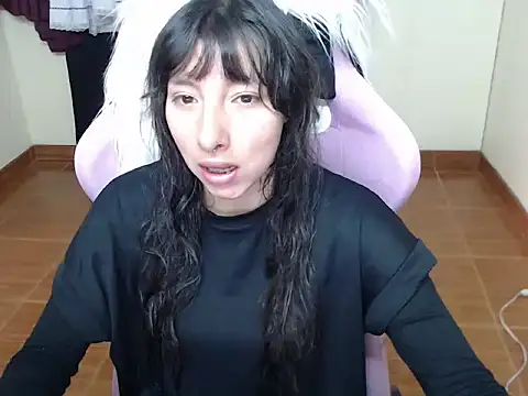 Snapshot of ScarlettShirahoshi chatting on 01/19/26, 04:33 ScarlettShirahoshi online show from 01/19/26, 04:33