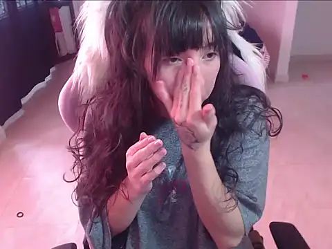 Snapshot of ScarlettShirahoshi chatting on 02/17/26, 04:46 ScarlettShirahoshi online show from 02/17/26, 04:46