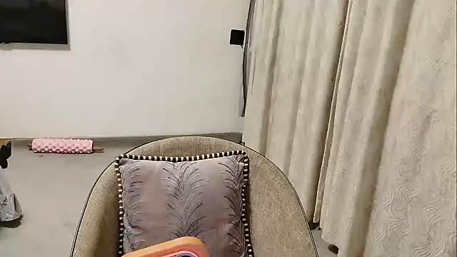 Shi luo2025 online show from 03/20/26, 02:11