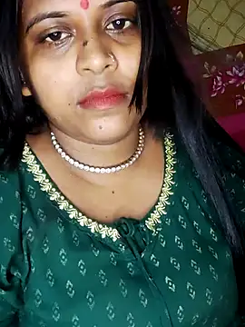 Snapshot of Hot-Show2 chatting on 09/15/25, 04:07 Hot-Show2 online show from 09/15/25, 04:07