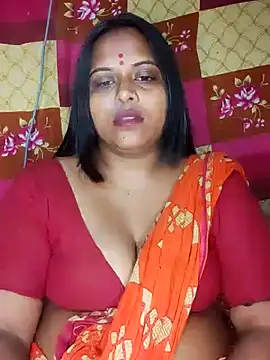 Snapshot of Hot-Show2 chatting on 10/02/25, 05:31 Hot-Show2 online show from 10/02/25, 05:31