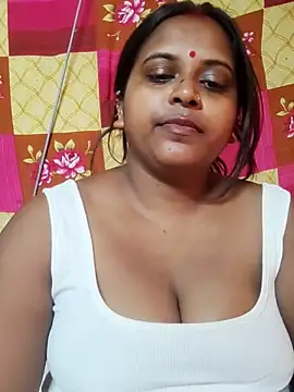 Snapshot of Hot-Show2 chatting on 10/17/25, 09:56 Hot-Show2 online show from 10/17/25, 09:56