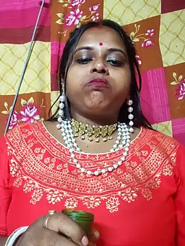 Snapshot of Hot-Show2 chatting on 10/20/25, 05:46 Hot-Show2 online show from 10/20/25, 05:46