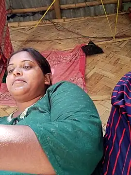 Snapshot of Hot-Show2 chatting on 10/28/25, 07:01 Hot-Show2 online show from 10/28/25, 07:01