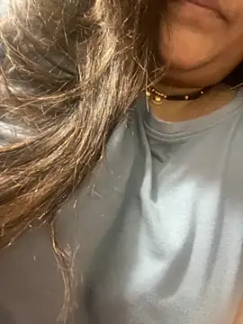 indian-hotmilfs online show from 10/31/25, 01:45