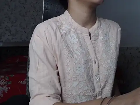 snow white123 online show from 10/05/25, 08:18