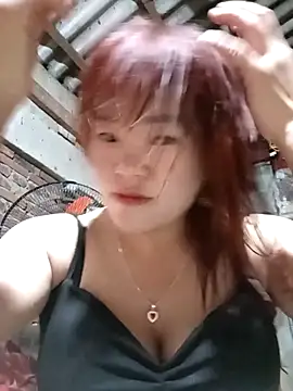 sukabae00 online show from 09/30/25, 12:43