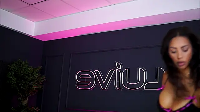 SiennaRuh online show from 09/14/25, 06:56