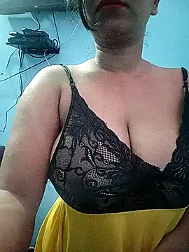 Snapshot of Lusty-radhika chatting on 09/09/25, 11:26 Lusty-radhika online show from 09/09/25, 11:26