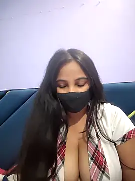 Lusty-radhika online show from 04/13/26, 02:00