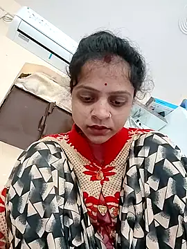 Snapshot of Sonam_dhakad chatting on 11/17/25, 03:45 Sonam dhakad online show from 11/17/25, 03:45