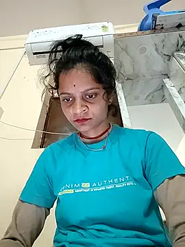 Snapshot of Sonam_dhakad chatting on 12/19/25, 02:18 Sonam dhakad online show from 12/19/25, 02:18