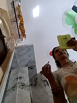 Snapshot of Sonam_dhakad chatting on 02/08/26, 07:12 Sonam dhakad online show from 02/08/26, 07:12