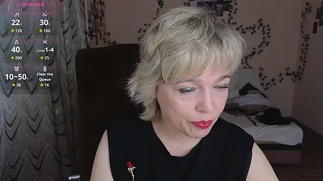 Snapshot of Rosette_Pricky chatting on 10/23/25, 02:16 Rosette Pricky online show from 10/23/25, 02:16