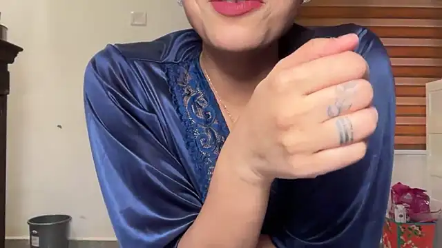 Snapshot of LucytheDevilQueen chatting on 03/08/26, 05:11 LucytheDevilQueen online show from 03/08/26, 05:11