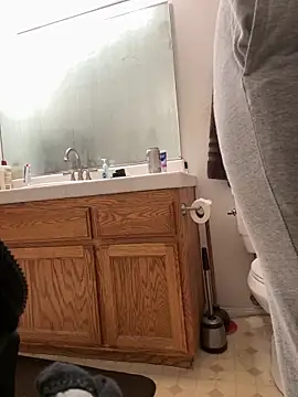 Snapshot of daddysterling chatting on 03/08/26, 08:51 daddysterling online show from 03/08/26, 08:51