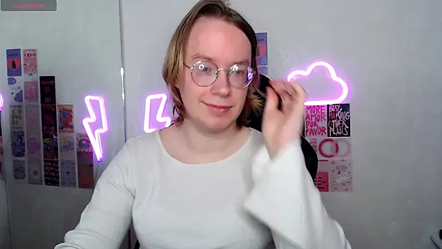 Snapshot of Amanda_Butlerr chatting on 04/11/26, 11:25 Amanda Butlerr online show from 04/11/26, 11:25