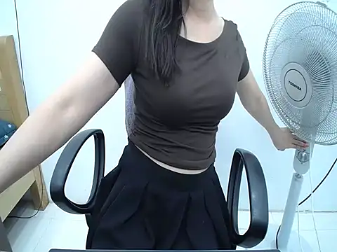  Lady- online show from 06/09/26, 08:15