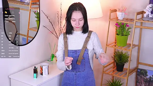 SuzanneHowse online show from 02/04/26, 03:12