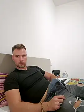 Snapshot of mrlyuis chatting on 09/16/25, 07:26 mrlyuis online show from 09/16/25, 07:26