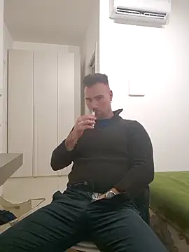 Snapshot of mrlyuis chatting on 12/02/25, 08:15 mrlyuis online show from 12/02/25, 08:15