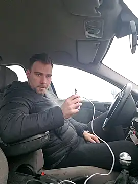 Snapshot of mrlyuis chatting on 12/20/25, 08:10 mrlyuis online show from 12/20/25, 08:10