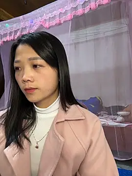 thaoyeuuu online show from 12/17/25, 06:52