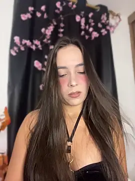 Scarlett05 online show from 05/13/26, 02:09