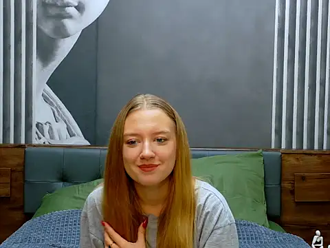 DarcyWilsy online show from 10/06/25, 09:01