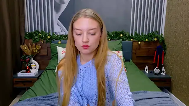 DarcyWilsy online show from 12/22/25, 04:15