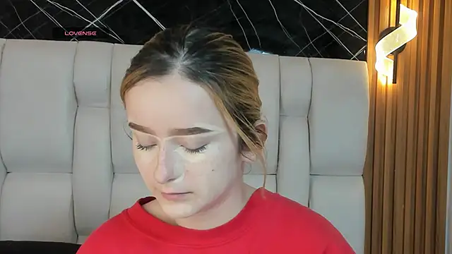 kristal joi dl online show from 11/29/25, 12:52