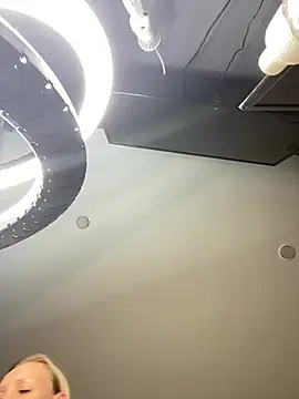 Snapshot of Bellissa_ chatting on 03/16/26, 02:21 Bellissa online show from 03/16/26, 02:21