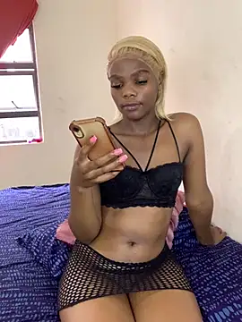 Snapshot of Lady-Amina chatting on 02/01/26, 02:26 Lady-Amina online show from 02/01/26, 02:26