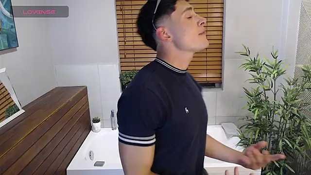 AustinJones  online show from 09/22/25, 08:22