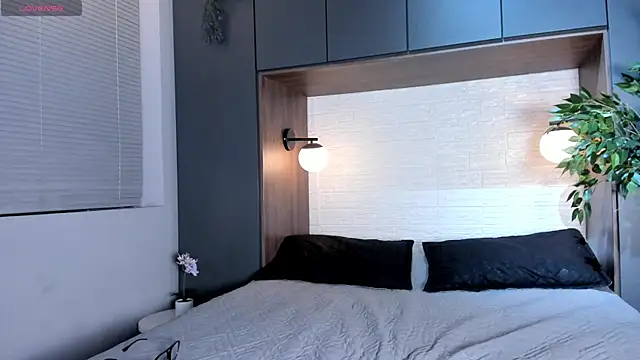 AustinJones  online show from 12/19/25, 07:43