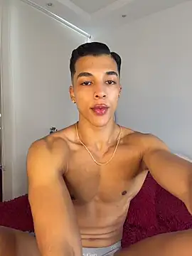 Troye Williams online show from 03/13/26, 02:45