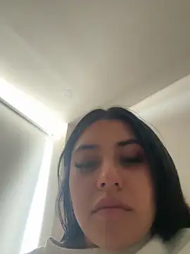 Victoria alson online show from 11/06/25, 07:04