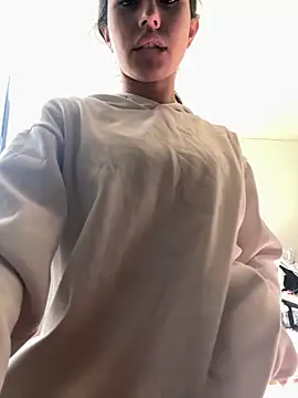 Victoria alson online show from 12/15/25, 01:37