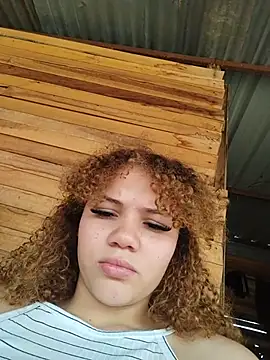 Snapshot of SirenRouge_69 chatting on 01/10/26, 05:48 SirenRouge 69 online show from 01/10/26, 05:48