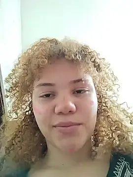 Snapshot of SirenRouge_69 chatting on 01/14/26, 07:41 SirenRouge 69 online show from 01/14/26, 07:41