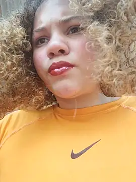 Snapshot of SirenRouge_69 chatting on 03/13/26, 04:24 SirenRouge 69 online show from 03/13/26, 04:24