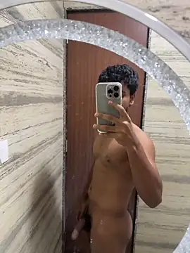 Snapshot of yheeboi chatting on 03/20/26, 02:22 yheeboi online show from 03/20/26, 02:22