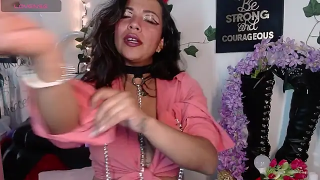 Dakota ro online show from 11/12/25, 08:19