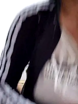 Snapshot of KamillaSpencer chatting on 02/02/26, 12:15 KamillaSpencer online show from 02/02/26, 12:15