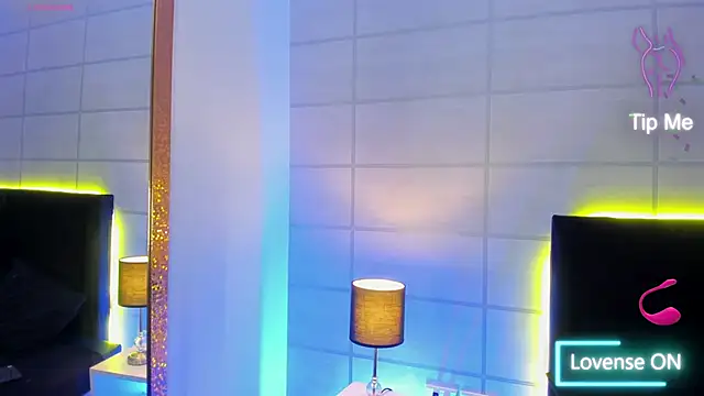 fieryluciana online show from 09/18/25, 03:41