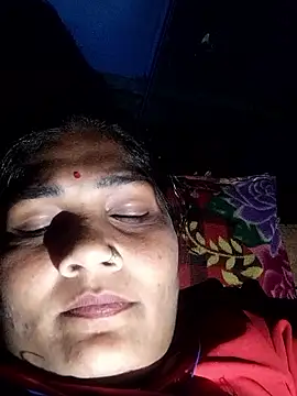 Rakhi j online show from 11/13/25, 03:55