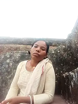 Snapshot of Rubi_sarma chatting on 09/20/25, 12:55 Rubi sarma online show from 09/20/25, 12:55