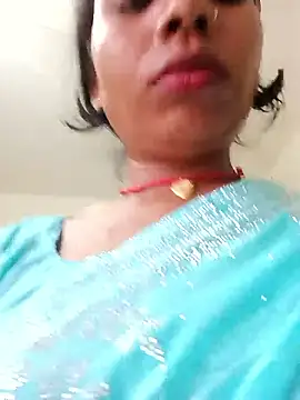 Snapshot of Rubi_sarma chatting on 09/23/25, 12:30 Rubi sarma online show from 09/23/25, 12:30